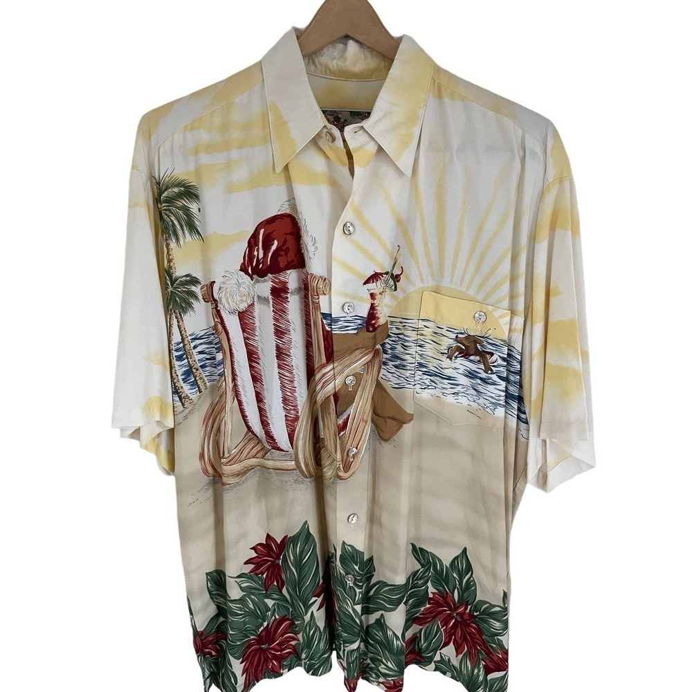 Tori Richard Hawaiian Santa and Reindeer Button‎ Down